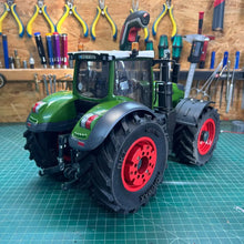 Carregar imagem no visualizador da galeria, Trator Fendt 1050 Vario RC + Brinde Carreta Basculante - QUEIMA DE ESTOQUE
