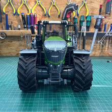 Carregar imagem no visualizador da galeria, Trator Fendt 1050 Vario RC + Brinde Carreta Basculante - QUEIMA DE ESTOQUE
